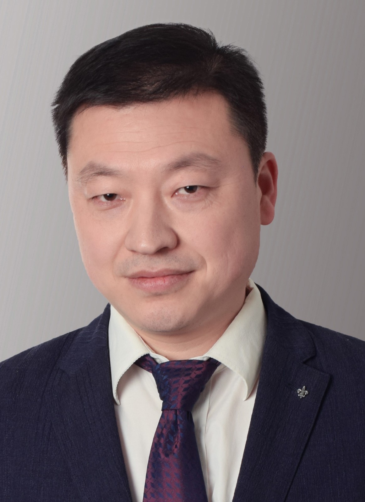 杨凯教授.jpg