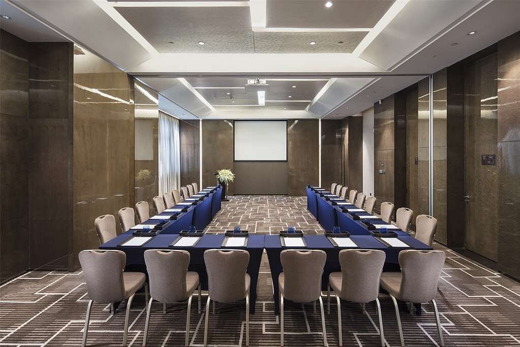 meeting-room.jpg