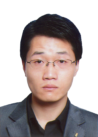 李伟伟.jpg