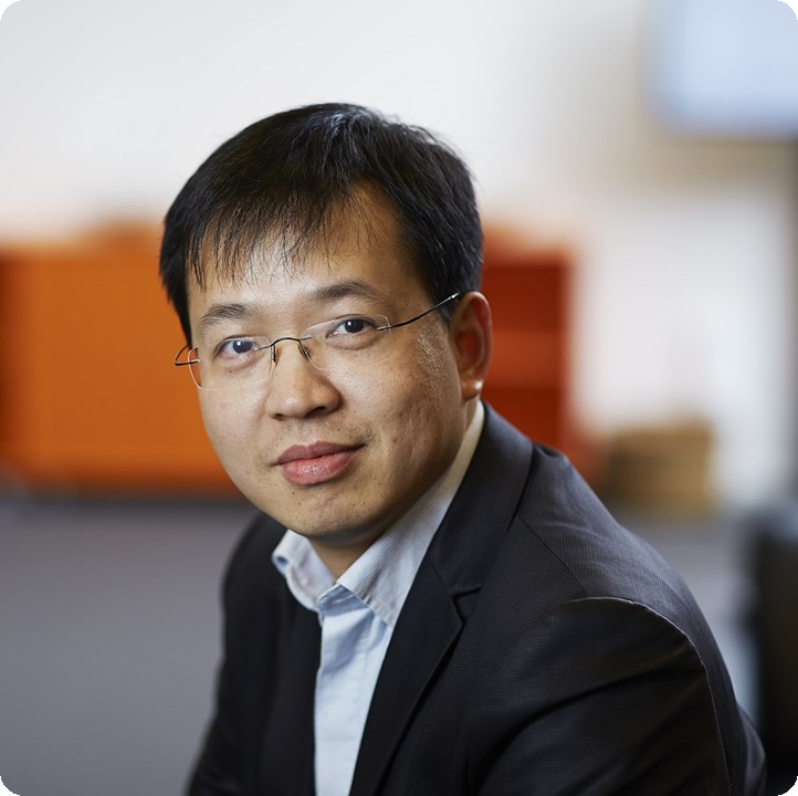 Yan Zhang.jpg