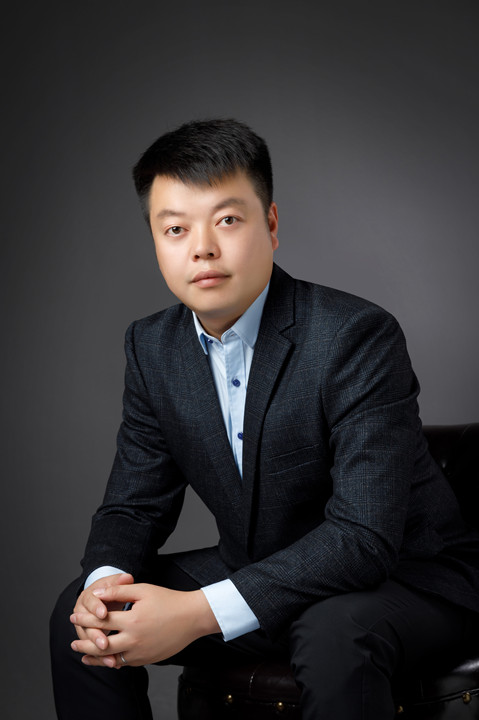 出版主席 沈剑.jpg