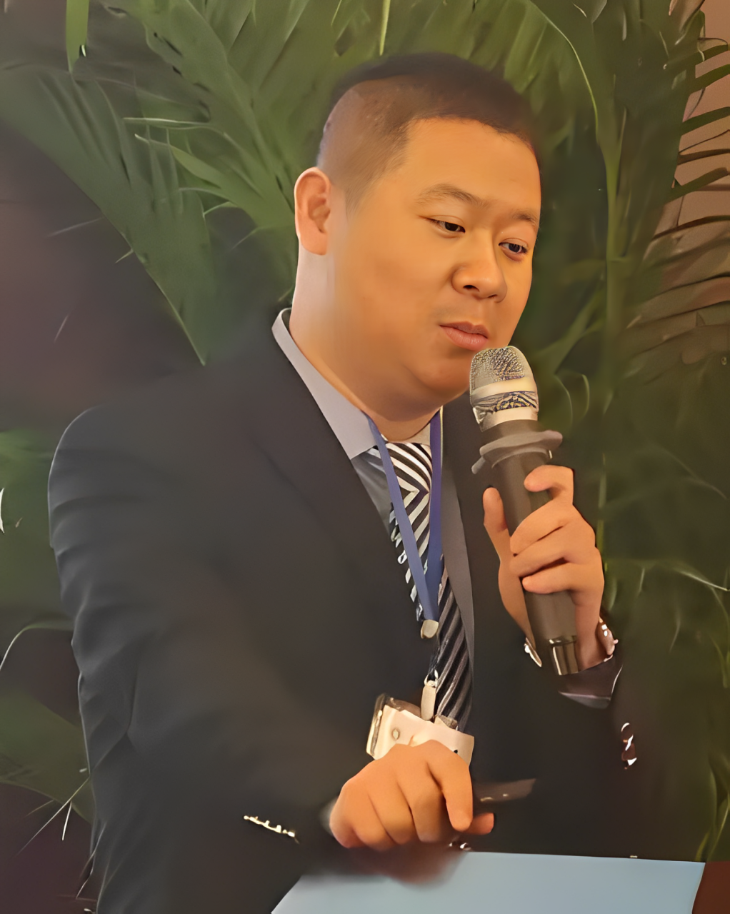 冷璐(1).png