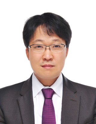 韩国老师.jpg