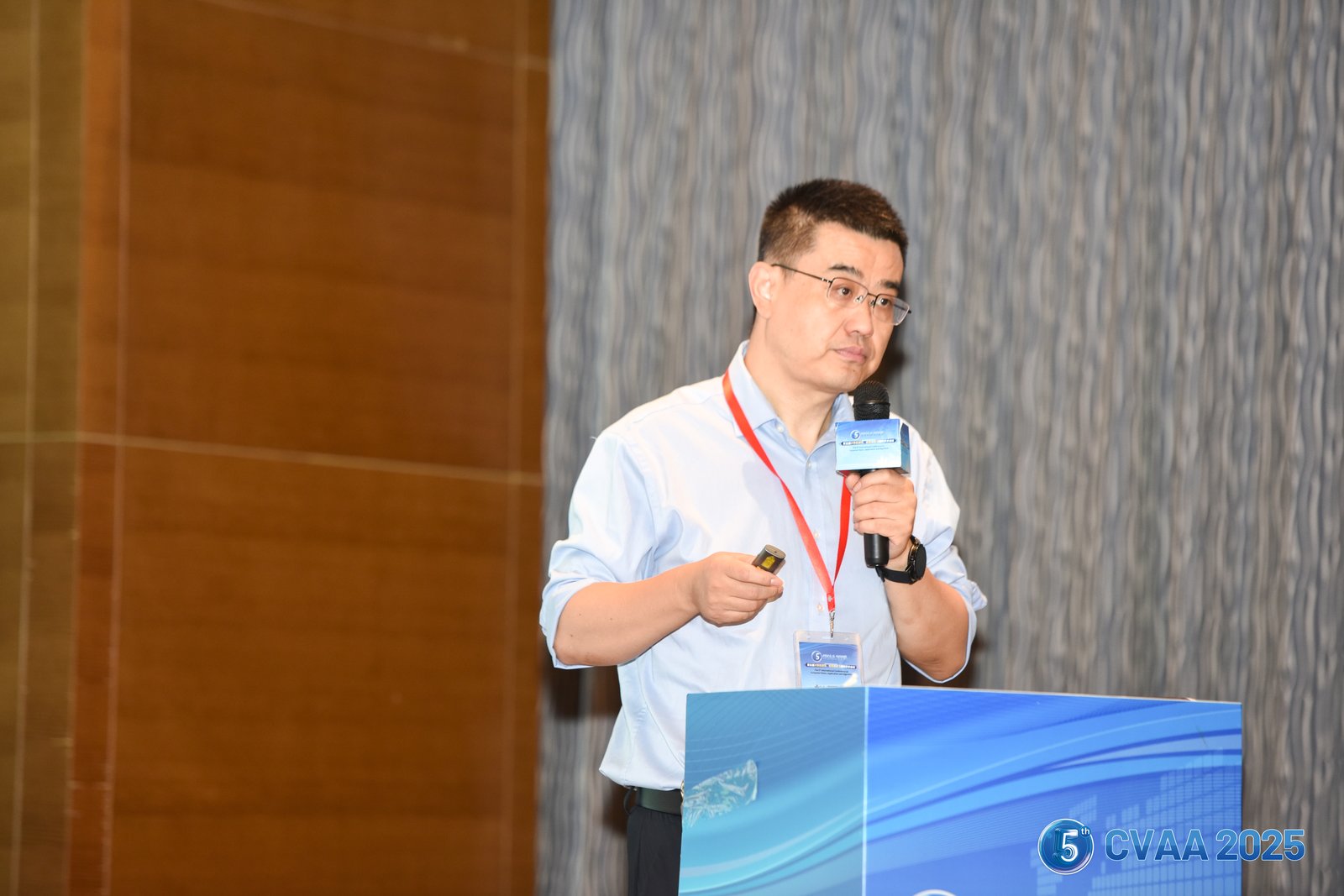 赵军辉 教授，IET 会士，北京交通大学.jpg