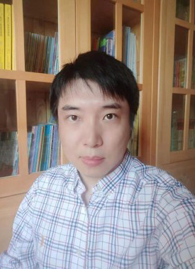 胡亮.jpg