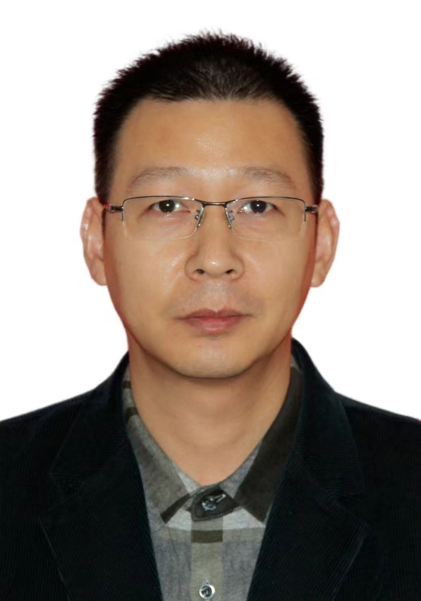 李兴华.png