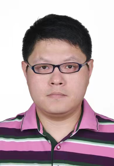 王磊.jpg