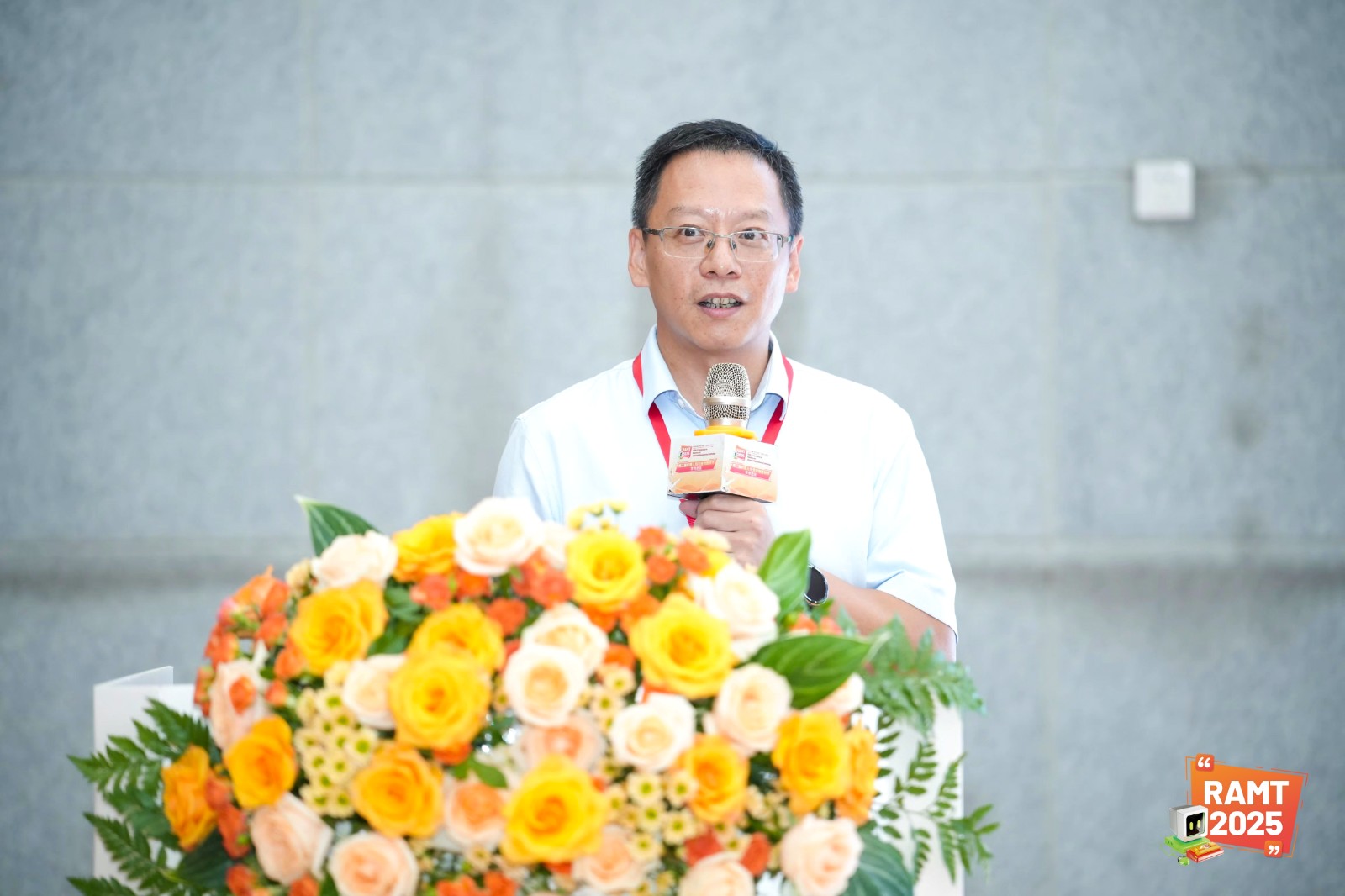 李健.jpg
