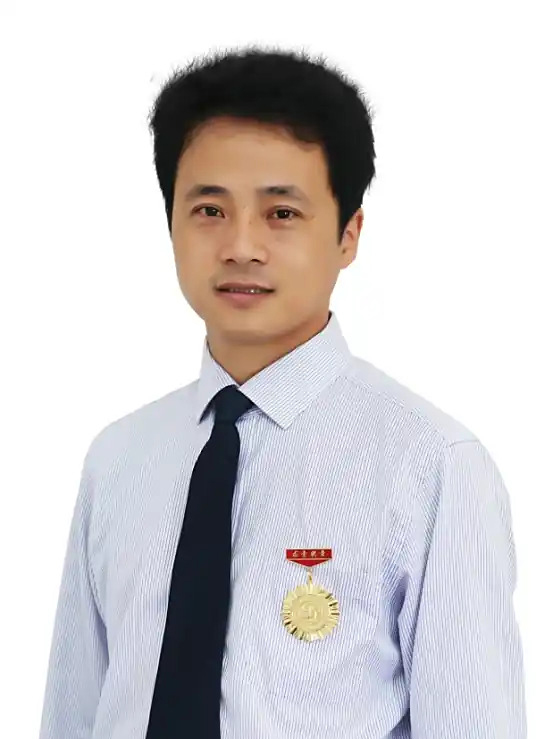 陈少华.jpg