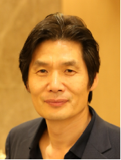 Prof. Kim Kiesu