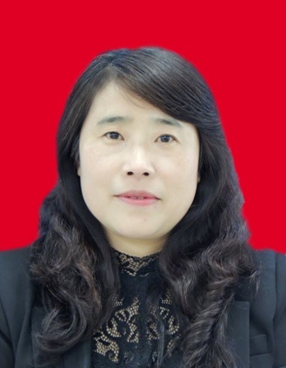 侯丽华.jpg