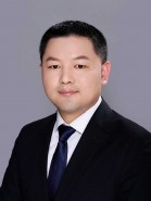 黄崇文.jpg