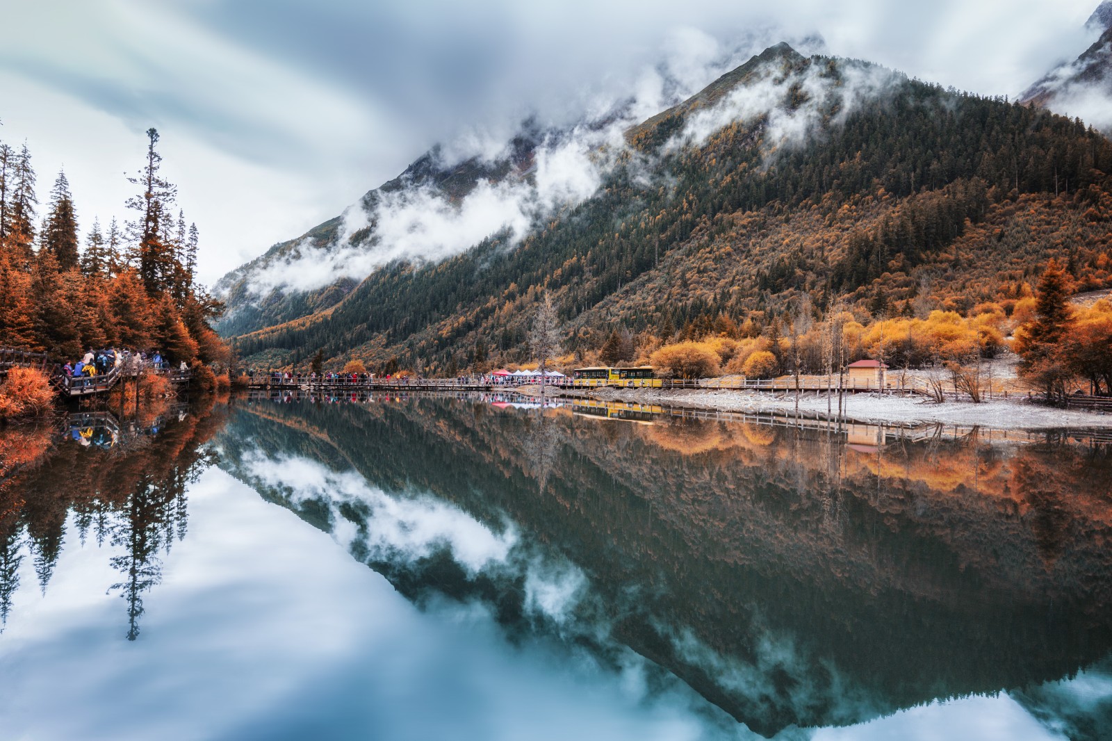 摄图网_500819087_四川成都四姑娘山双桥沟美景(企业商用).jpg
