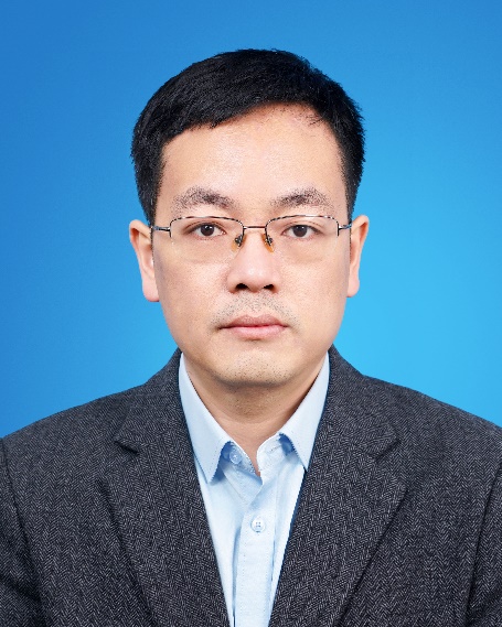 王伟.jpg