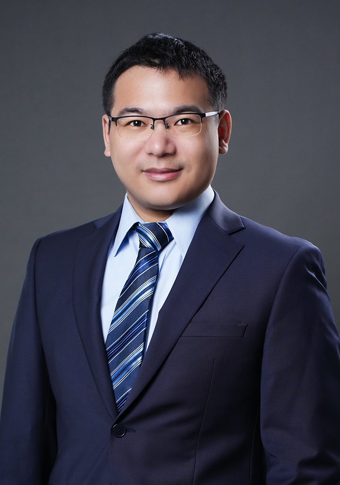 Yi Wang.jpeg