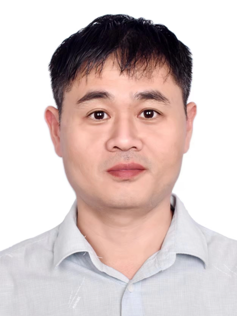 黄家乾.png