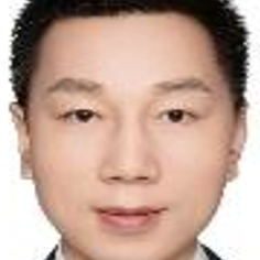 大会主席+谢国华.png