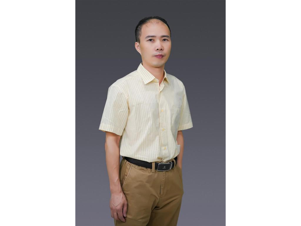 罗贤全.jpg